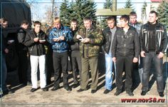Военком Ю. В. Мураев разделил с призывниками солдатский обед