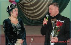 Всех мам поздравляет с праздником глава администрации Камешкирского района Н. П. Крутов