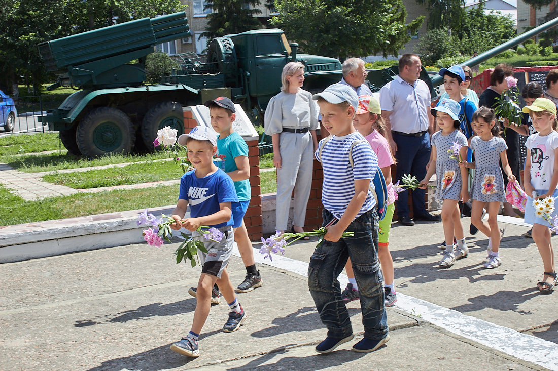 В День памяти и скорби в Русском Камешкире состоялся митинг